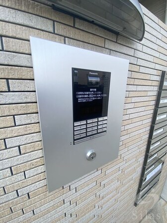高井田駅 徒歩3分 1階の物件外観写真